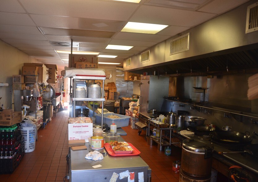 More Photos Of 103 Jonathan St, Pendleton Restaurant For Sale