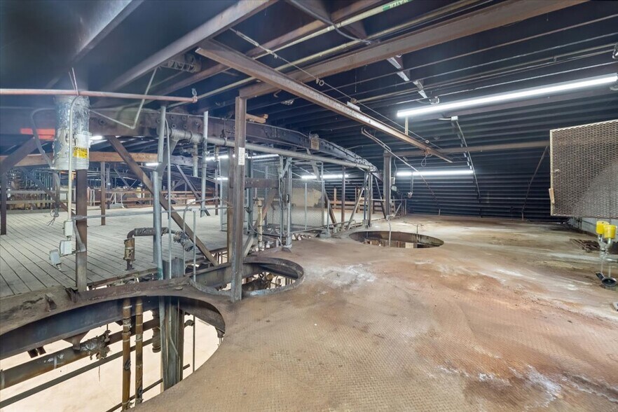 More Photos Of 15 Harold St, Westwood Manufacturing For Sale