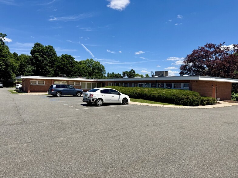 Primary Photo Of 369 W Blackwell St, Dover Office For Lease