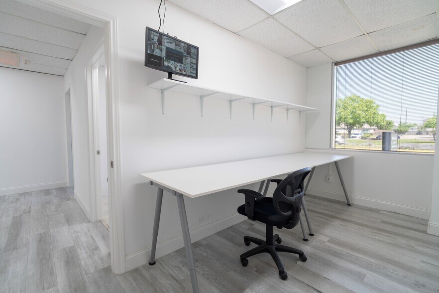 More Photos Of 11455 Fallbrook Dr, Houston Medical For Lease