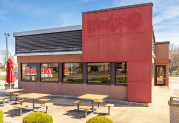 More Photos Of 1209 N Main St, Huntingburg Fast Food For Lease