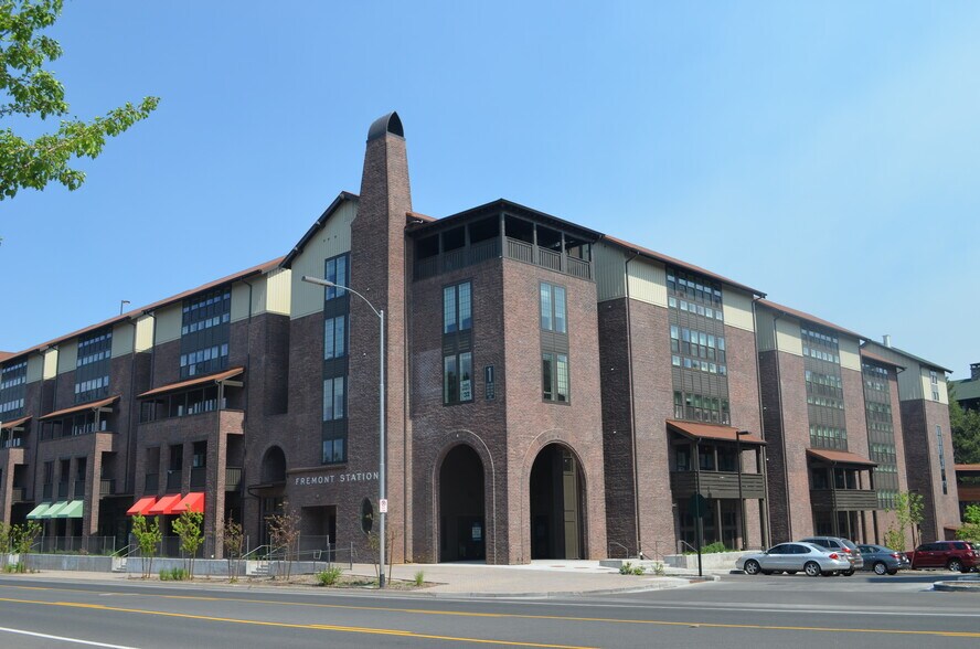 More Photos Of 555 W Forest Meadows St, Flagstaff Multifamily For Sale