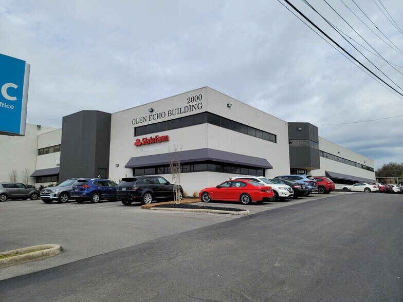 More Photos Of 2000 Glen Echo, Nashville Office For Lease