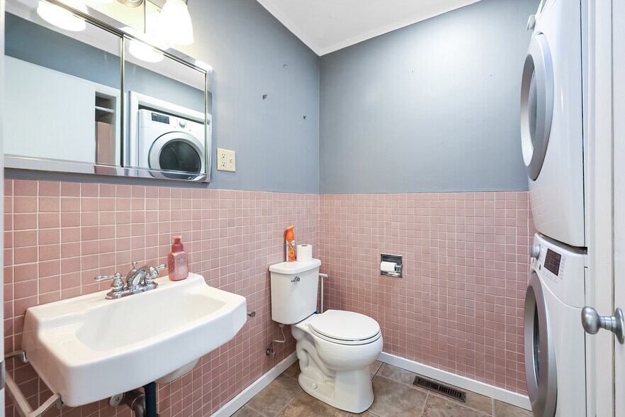 More Photos Of 338 Church St, Whitinsville Medical For Sale
