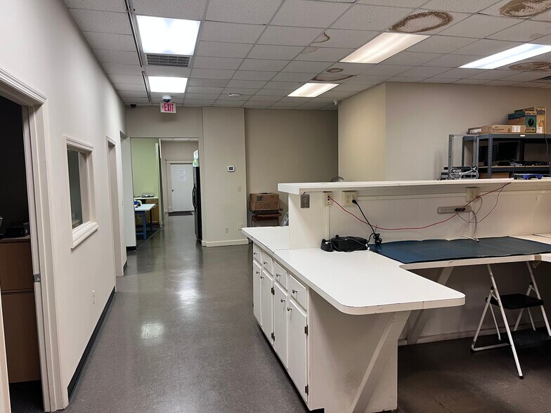 More Photos Of 1257 Sweeten Creek Rd, Asheville Office For Lease
