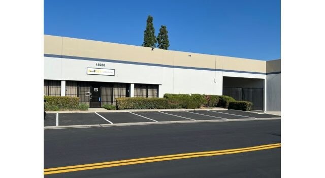 More Photos Of 15930-15962 Downey Ave, Paramount Unknown For Lease