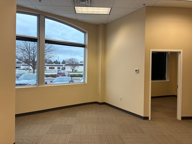 More Photos Of 500 Marschall Rd S, Shakopee Office For Lease