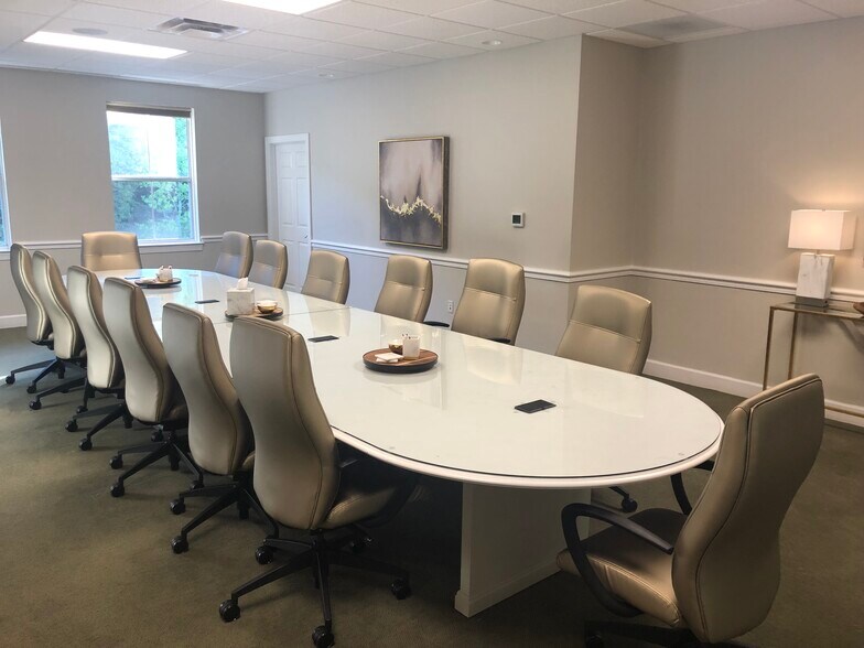 More Photos Of 2600 Centennial Pl, Tallahassee Medical For Lease