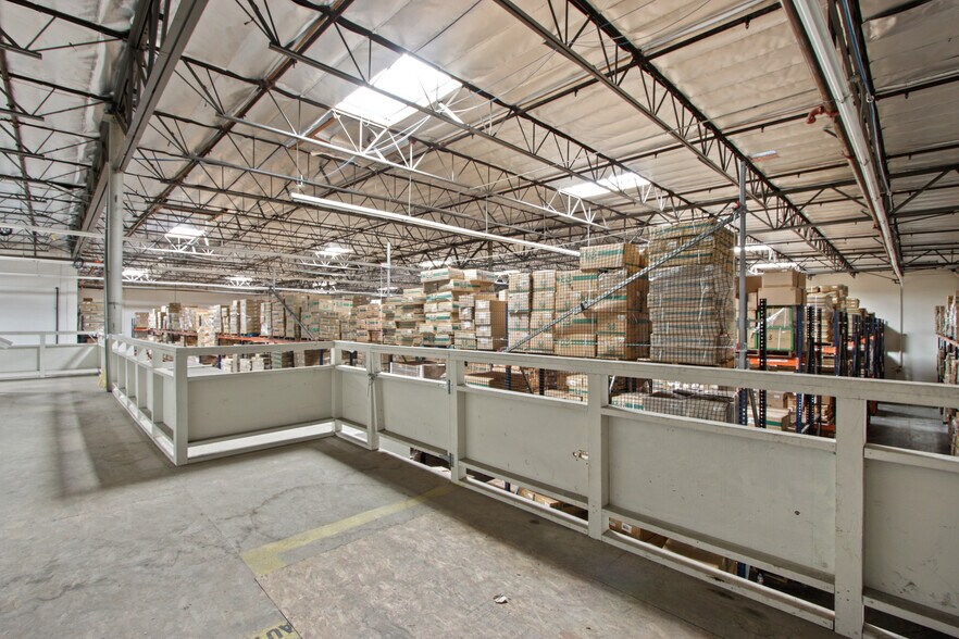 More Photos Of 16511 Carmenita Rd, Cerritos Warehouse For Sale