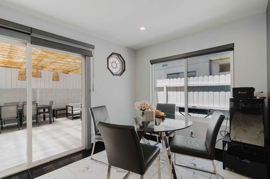 More Photos Of 4405 Ventura Canyon Ave, Sherman Oaks Apartments For Sale
