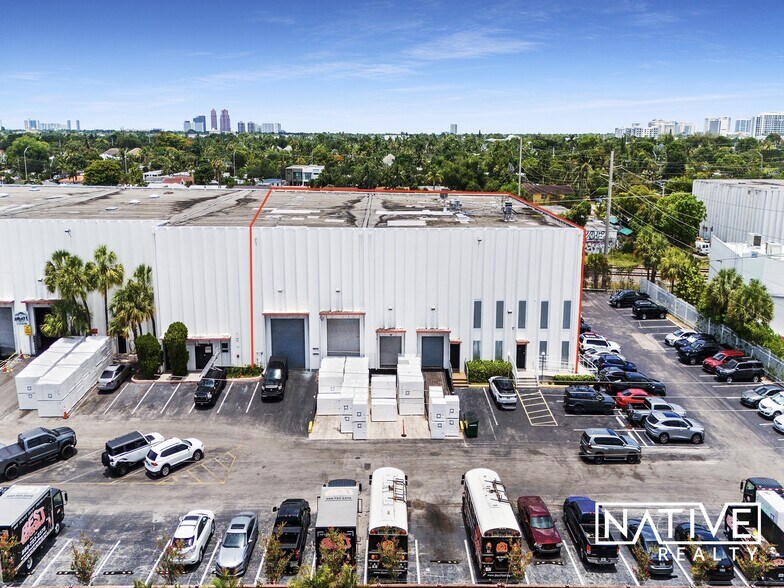 More Photos Of 1500-1600 NE 12th Ter, Fort Lauderdale Warehouse For Lease