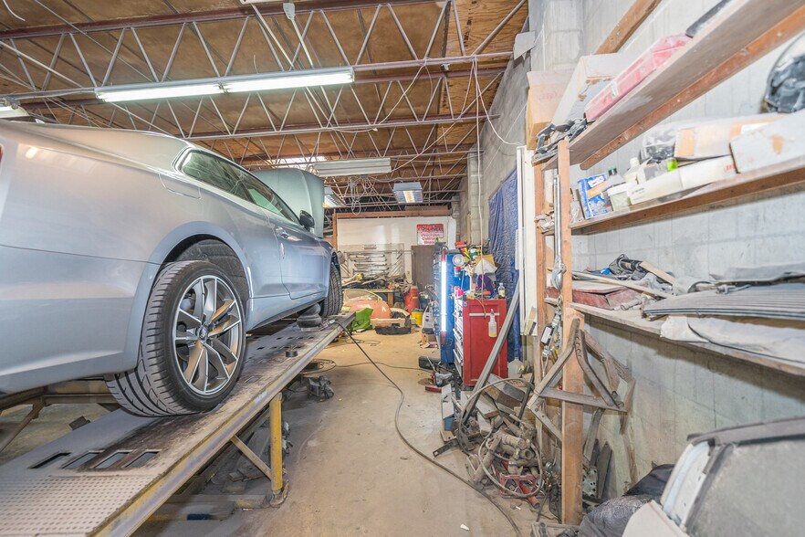 More Photos Of 1018 Orange St, Titusville Warehouse For Sale