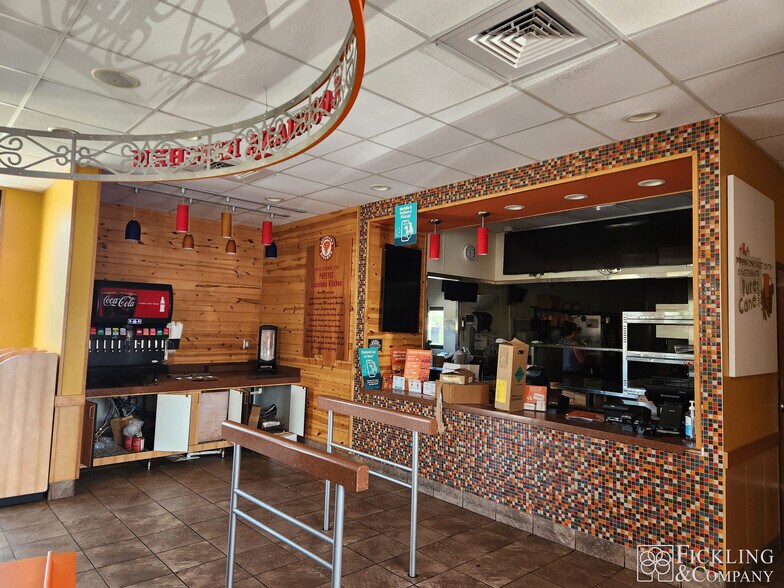 More Photos Of 1508 Sam Nunn Blvd, Perry Restaurant For Sale