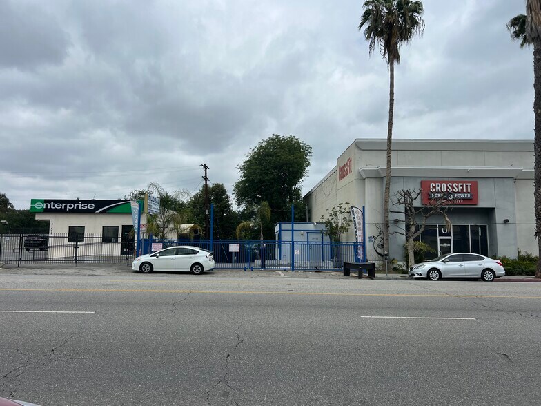 More Photos Of 11571 Ventura Blvd, Studio City Land For Lease