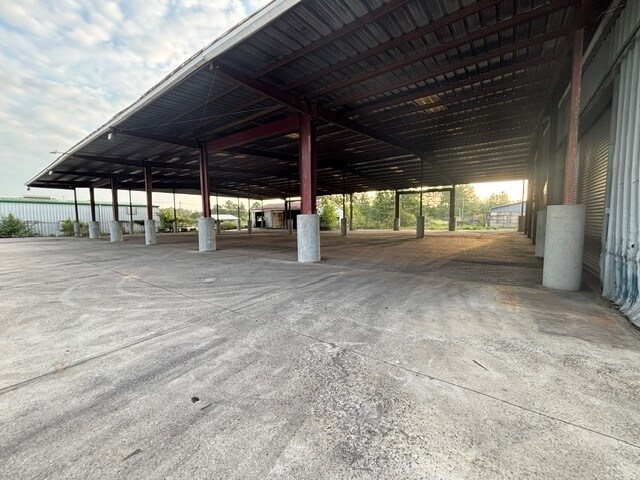 More Photos Of 1079 Woodleys Way, Columbia Warehouse For Lease