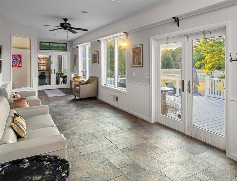 More Photos Of 3533 PA 2012, Union Dale Specialty For Sale