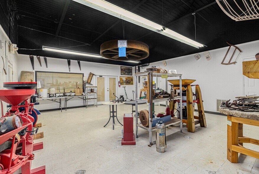 More Photos Of 625 Ocoee St, Copperhill Freestanding For Sale