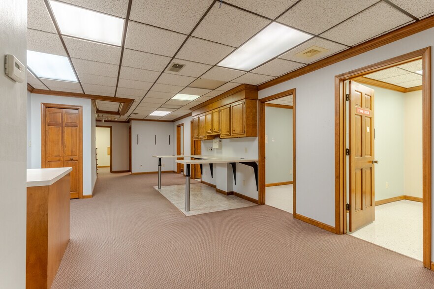 More Photos Of 2816 Veach Rd, Owensboro Medical For Sale