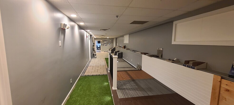 More Photos Of 310 N 21st St, Purcellville Manufacturing For Lease