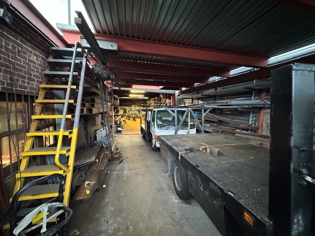 More Photos Of 15050 11th Ave, Whitestone Industrial For Sale