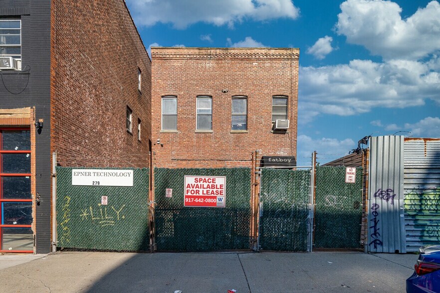 Primary Photo Of 279 Frost St, Brooklyn Light Distribution For Lease