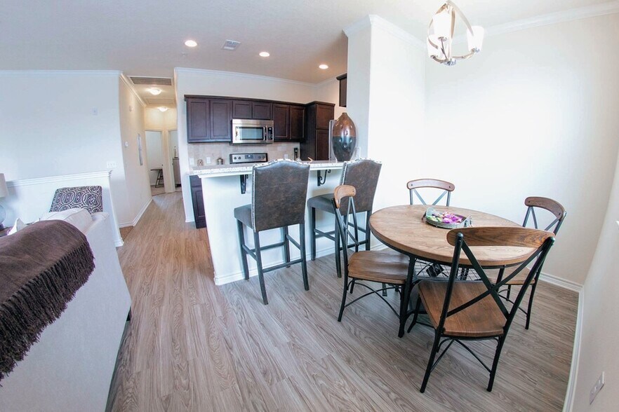 More Photos Of 2888 Nash St, Bryan Apartments For Sale