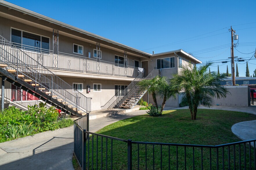 More Photos Of 1118-1124 N Mayfair Ave, Anaheim Apartments For Sale