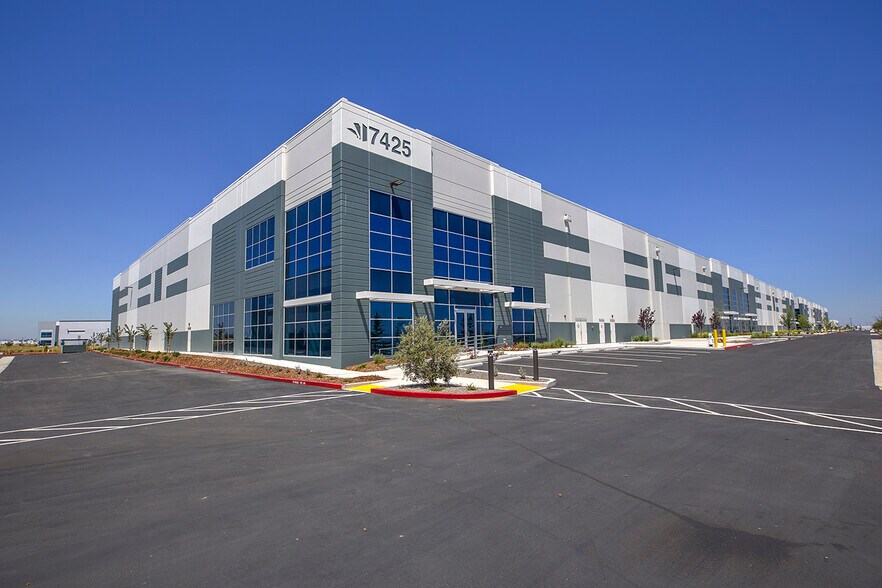 Primary Photo Of 7425 Lone Tree Rd, Sacramento Distribution For Lease