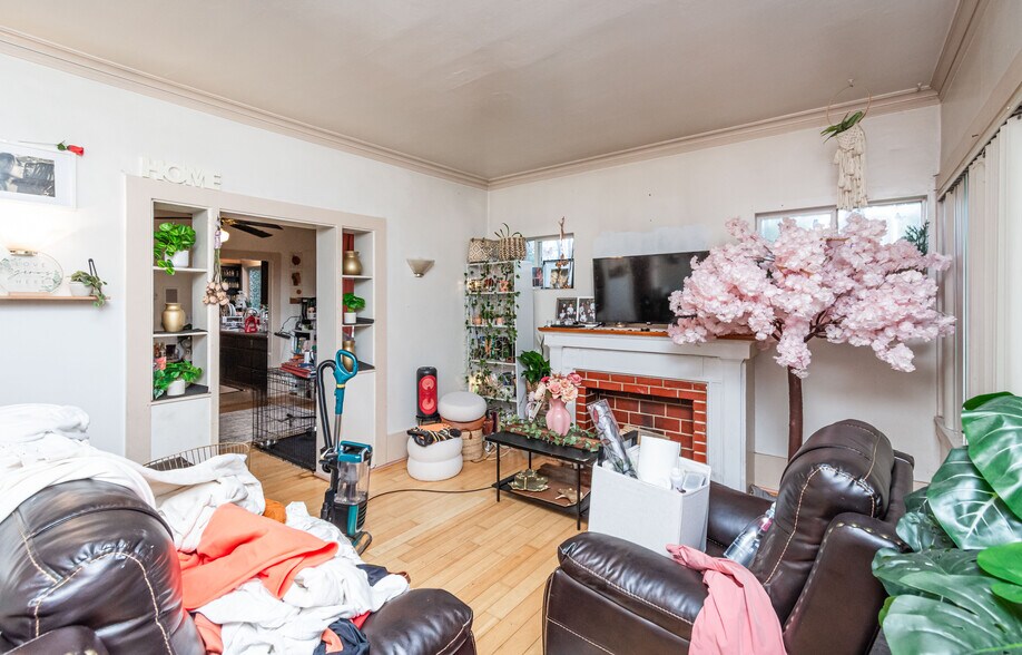 More Photos Of 1535 Arcade Blvd, Sacramento Multifamily For Sale