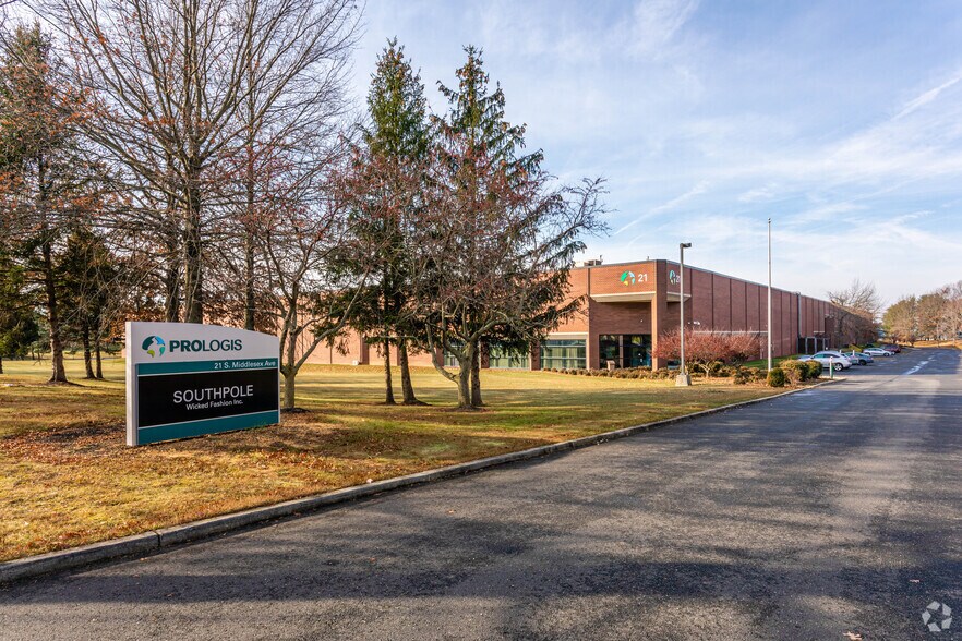 More Photos Of 21 S Middlesex Ave, Monroe Township Warehouse For Lease