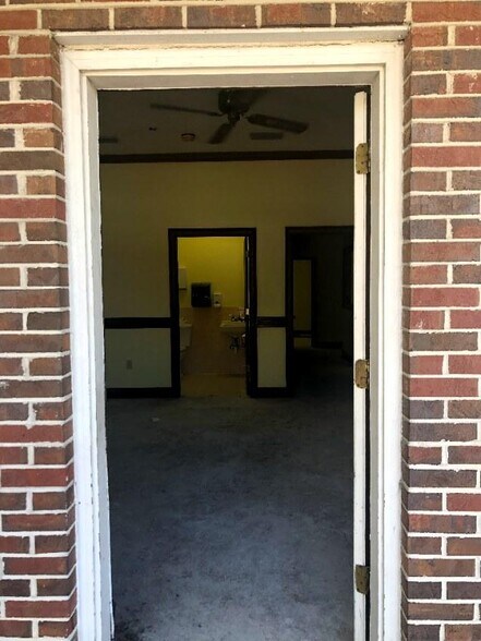 More Photos Of 1103 N Laura St, Jacksonville Medical For Lease