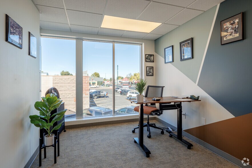 More Photos Of 4045 S Broadway, Englewood Coworking Space