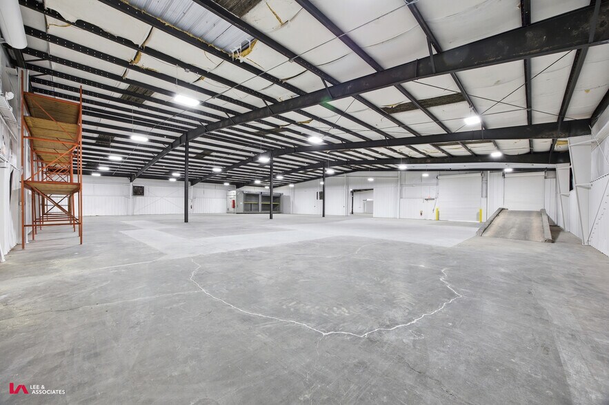 More Photos Of 1500 Union Hill Rd, Alpharetta Manufacturing For Lease