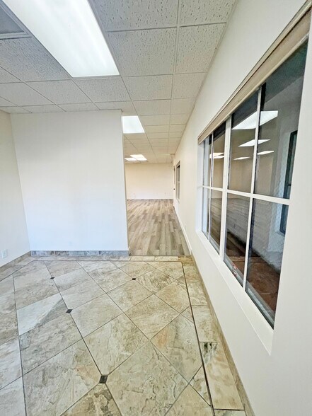 More Photos Of 418 Chapala St, Santa Barbara Loft Creative Space For Lease