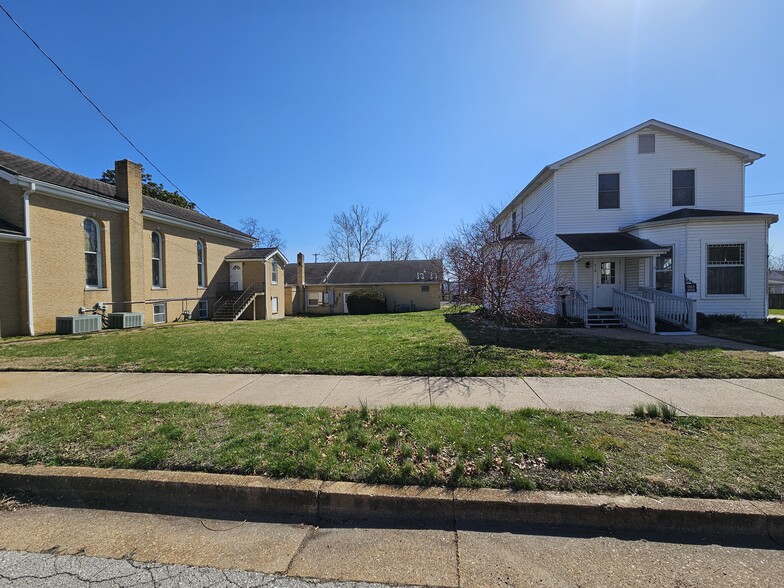 Primary Photo Of 410 W Saint Louis St, Pacific Coworking Space
