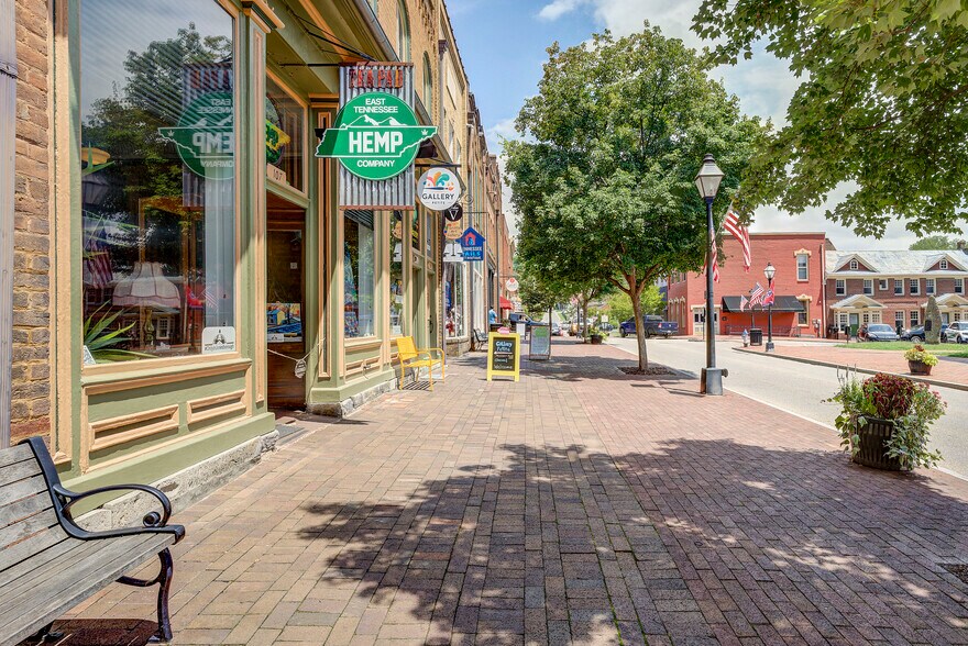 More Photos Of 107 E Main St, Jonesborough Storefront For Sale