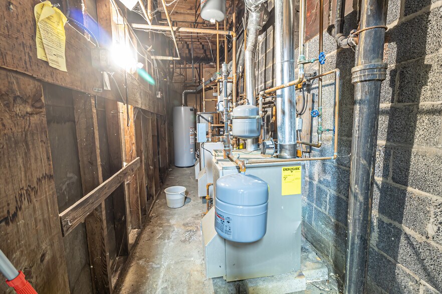 More Photos Of 912 Kings Rd, Schenectady Office For Sale