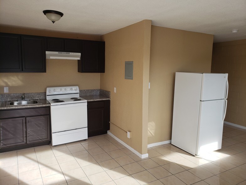 More Photos Of 2504 N Las Vegas Blvd, North Las Vegas Apartments For Sale