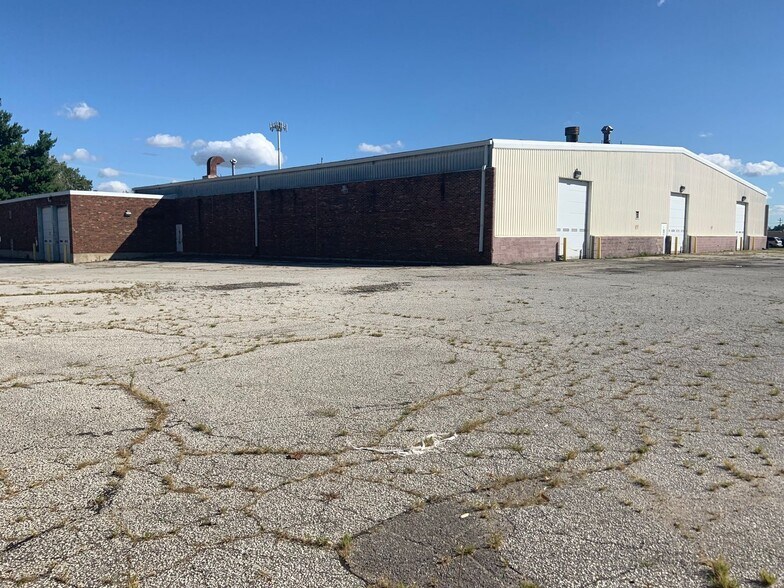 More Photos Of 1735 N Bendix Dr, South Bend Manufacturing For Sale
