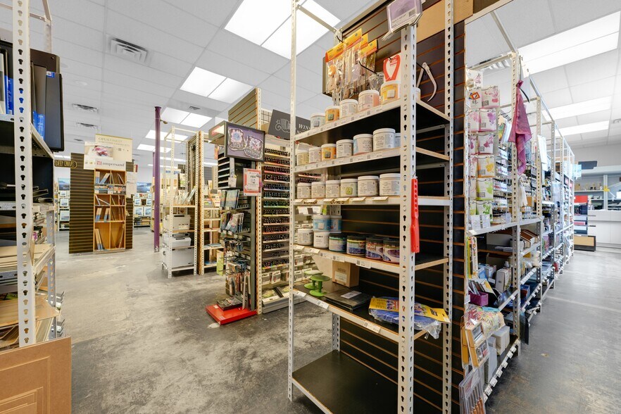 More Photos Of 953 Brunette Ave, Coquitlam General Retail For Sale
