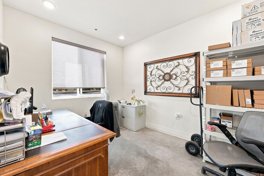 More Photos Of 2220 Taxi Way, Prescott Industrial For Sale