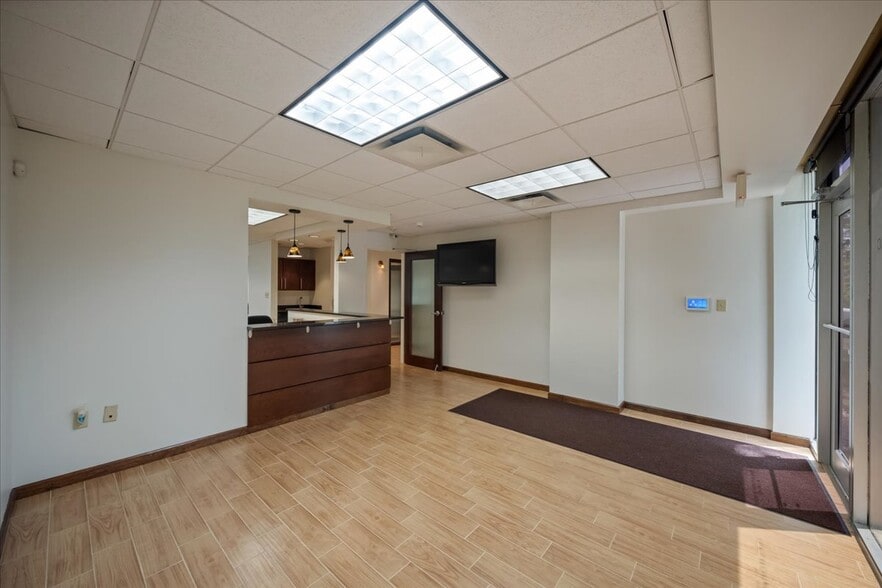 More Photos Of 600 E 8th St, Kansas City Apartments For Lease