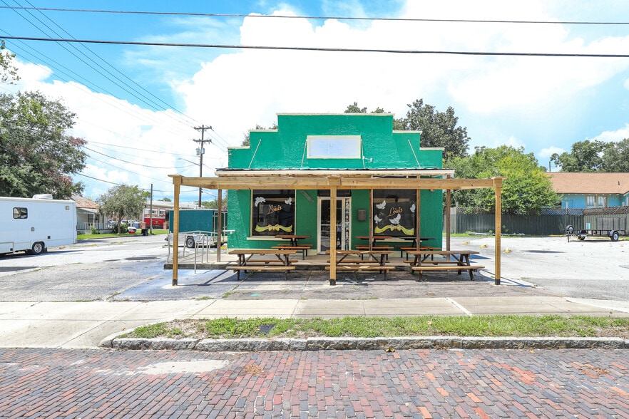More Photos Of 436 SE 2nd St, Gainesville Restaurant For Lease