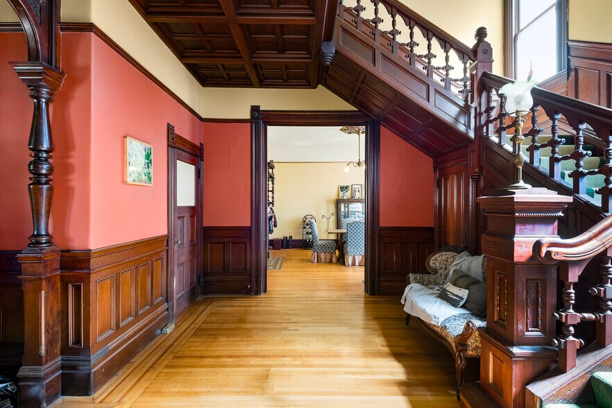 More Photos Of 1833 Clinton Ave, Alameda Apartments For Sale