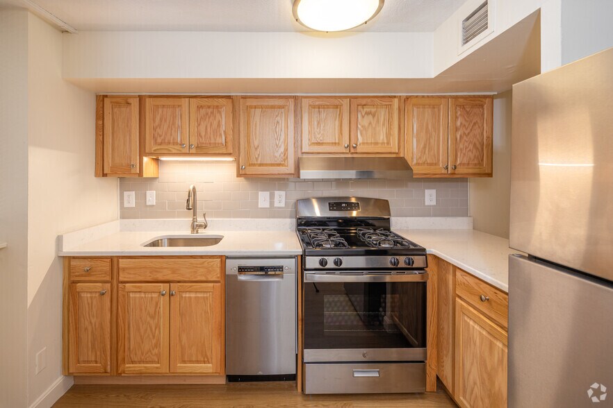 More Photos Of 490 Tremont St, Boston Apartments For Lease