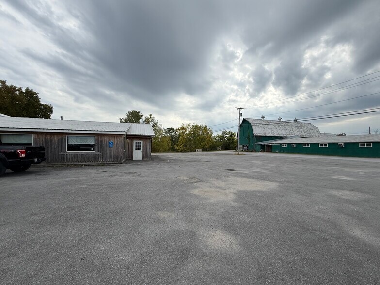 More Photos Of 10 Ruth St, Vernon General Retail For Sale