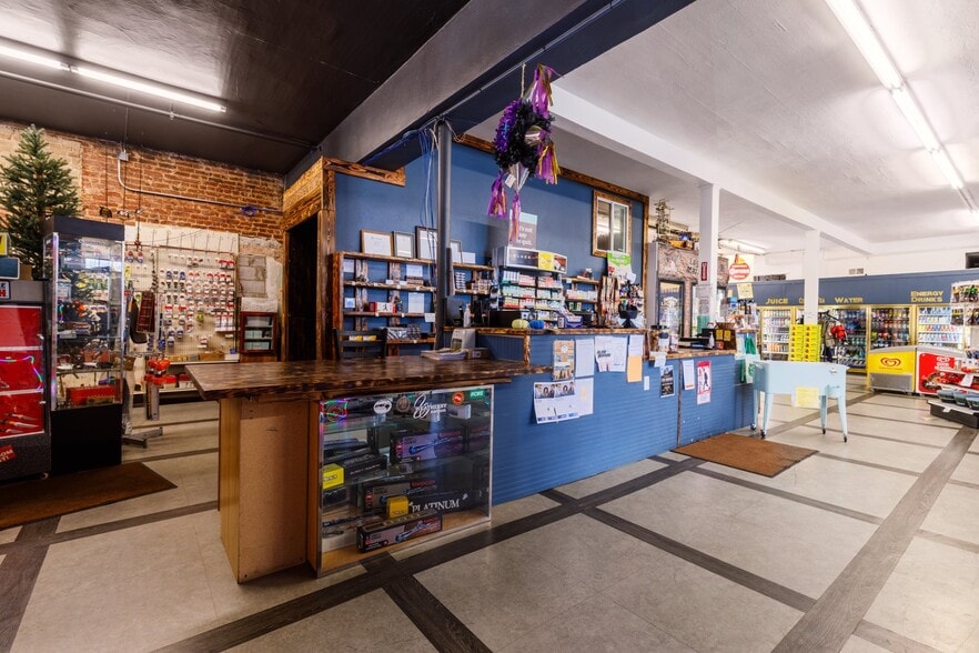 More Photos Of 10 S Main St, Fillmore Restaurant For Sale