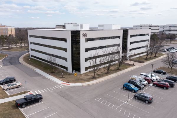 More Photos Of 901 Tower Dr, Troy Office For Lease