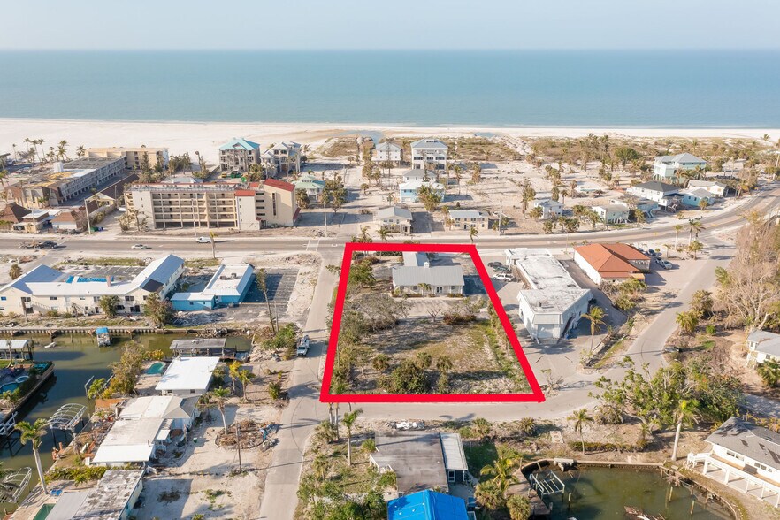 More Photos Of 6061 Estero Blvd, Fort Myers Bank For Sale