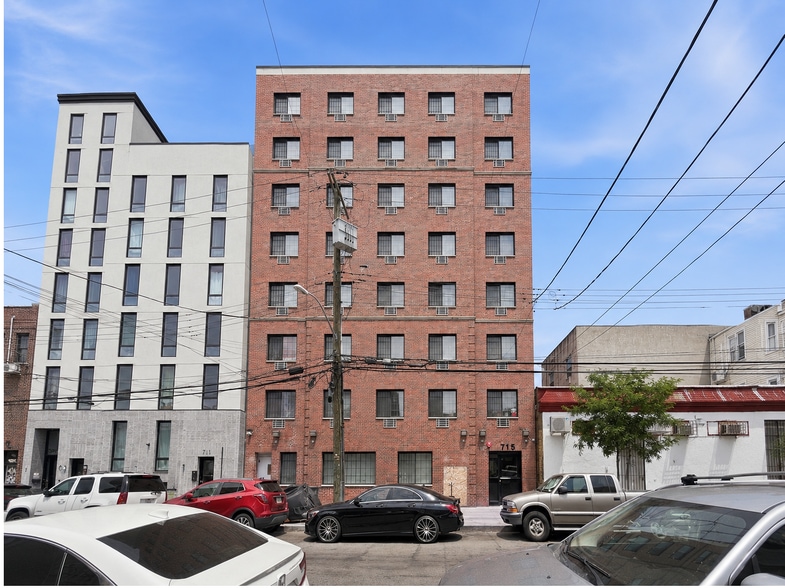 Primary Photo Of 715 E 214th St, Bronx Apartments For Sale